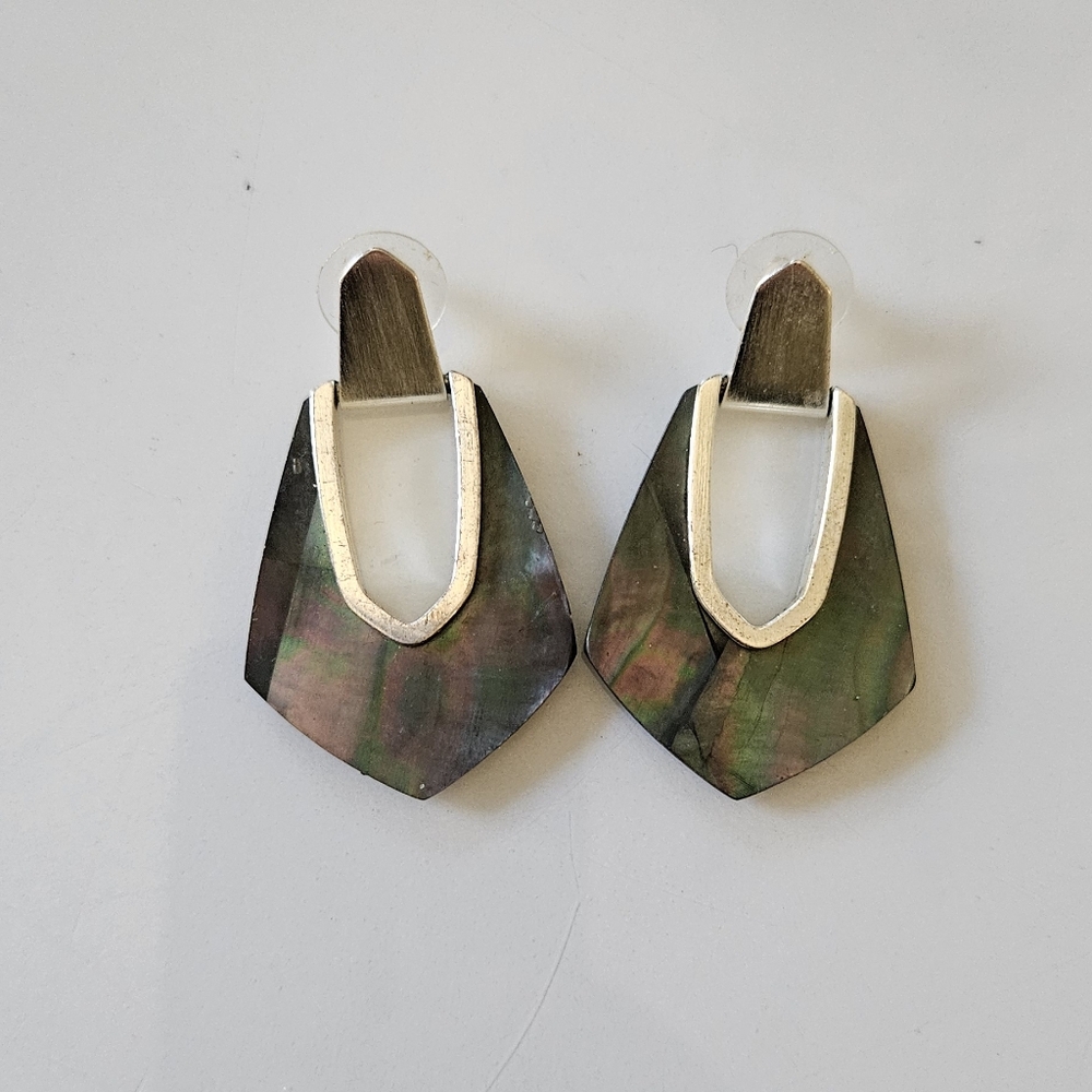 Kendra Scott Mother Of Pearl Earrings - Picture 2 of 3